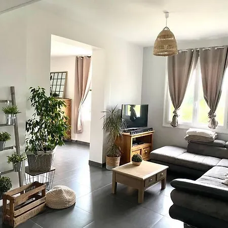 Vakantiehuis Maison A La Campagne Avec Piscine Et Jacuzzi Cadouin