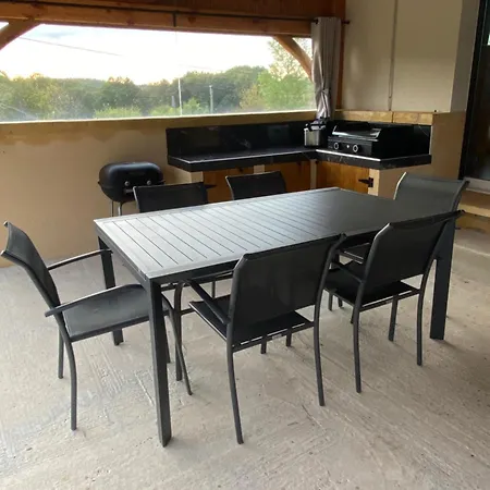 Vakantiehuis Maison A La Campagne Avec Piscine Et Jacuzzi Cadouin